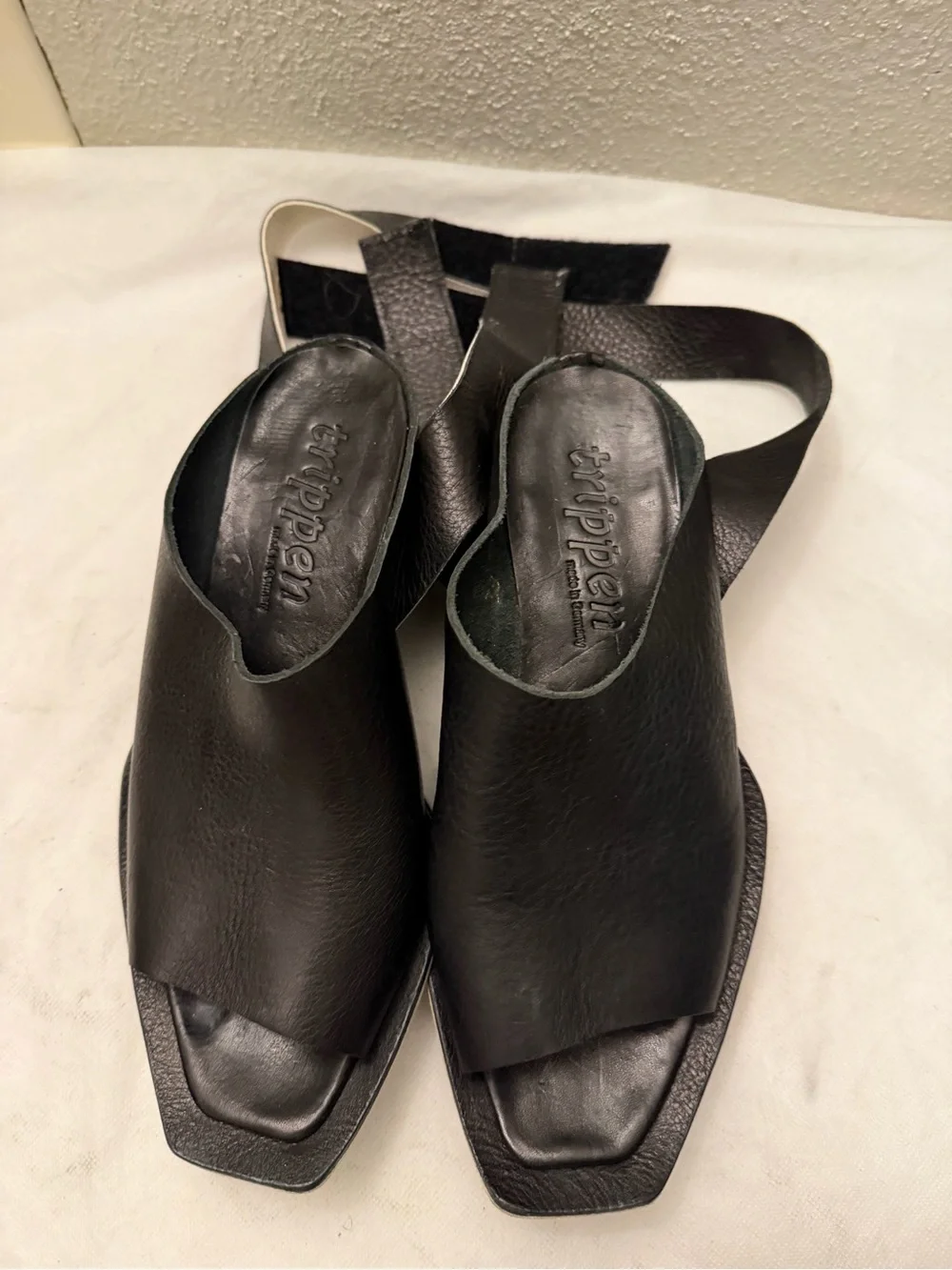 Tripp NYC Black and White Leather Ankle-Strap Sandals, pre-owned, SZ38